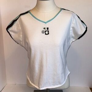 LILY’s of Beverly Hills White Sporty Crop Short Sleeve Top Women’s Medium